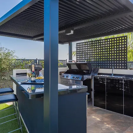Karat Serendibita Holiday home